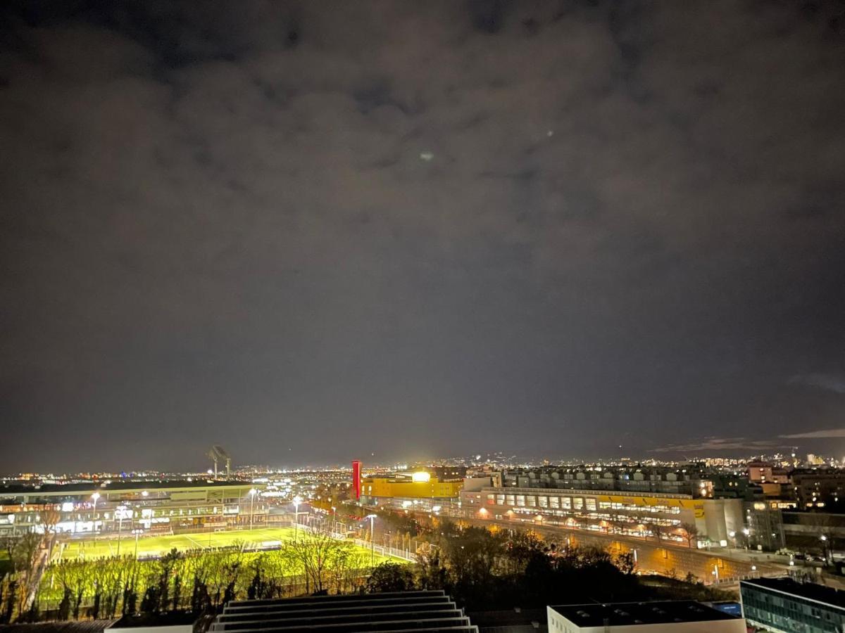 Restify10 - Skyline View - Fitness - Garge - Modern Daire Viyana Dış mekan fotoğraf